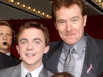 Frankie Muniz y Bryan Cranston de 'Malcolm in the Middle' Frankie Muniz y Bryan Cranston de 'Malcolm in the Middle'