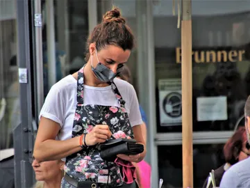 Las nuevas restricciones en Navarra obligarán a cerrar la hostelería a la 1:00 de la madrugada Las nuevas restricciones en Navarra obligarán a cerrar la hostelería a la 1:00 de la madrugada