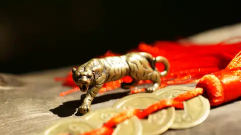 Figurita china de un tigre Figurita china de un tigre