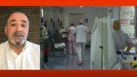 El microbiólogo Ignacio López Goñi: "Si no estuviéramos la mayoría vacunados, esto sería una auténtica carnicería" El microbiólogo Ignacio López Goñi: "Si no estuviéramos la mayoría vacunados, esto sería una auténtica carnicería"