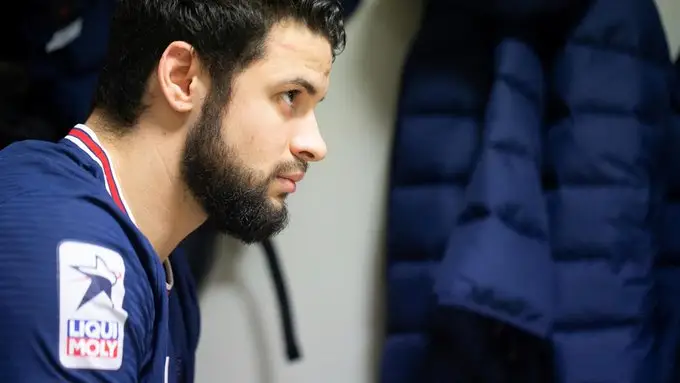 El jugador de balonmano del PSG Elohim Prandi, hospitalizado tras ser apuñalado en Nochevieja El jugador de balonmano del PSG Elohim Prandi, hospitalizado tras ser apuñalado en Nochevieja