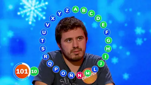 Un tempranero fallo condena a Orestes en 'El Rosco' y le obliga a jugársela: "Tengo que lanzar alguna" Un tempranero fallo condena a Orestes en 'El Rosco' y le obliga a jugársela: "Tengo que lanzar alguna"