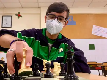 Xulio del Prado, un  maestro de ajedrez con solo 14 años: &quot;Para ser bueno, te tiene que gustar&quot; 