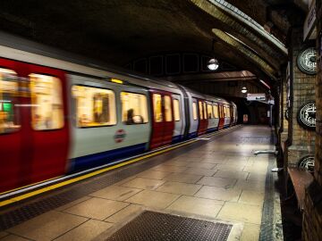 Se inaugura en metro de Londres, Inglaterra. Efemérides de hoy 10 de enero de 2022.