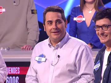 Juanra Bonet aplaude el secreto de Raúl, de ‘Sindulfos’, para unos huevos fritos perfectos Juanra Bonet aplaude el secreto de Raúl, de ‘Sindulfos’, para unos huevos fritos perfectos