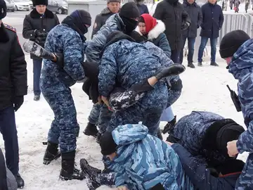 Las protestas y represión en Kazajistán dejan decenas de muertos y más de mil heridos