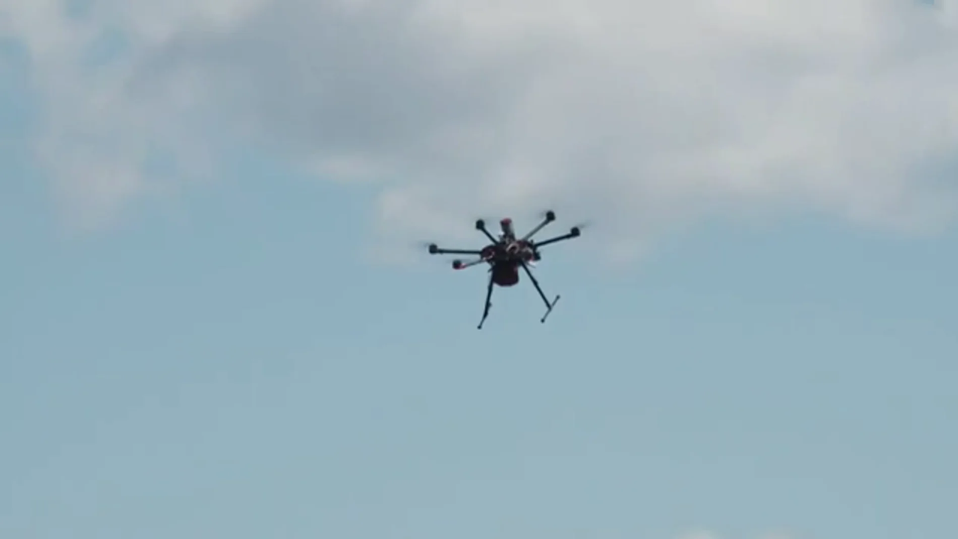 Un dron desfibrilador salva la vida de un hombre en parada cardiaca por primera vez 