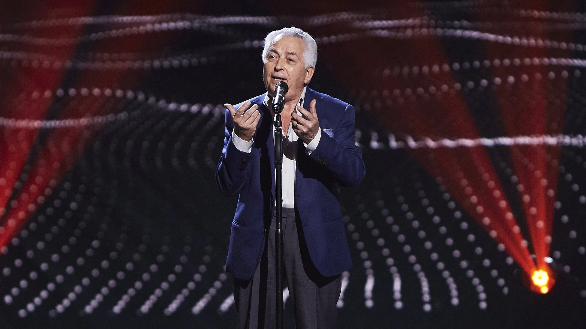 Gregorio L&oacute;pez canta &lsquo;Mi Buenos Aires querido&rsquo; en las Audiciones a ciegas de &lsquo;La Voz Senior&rsquo;