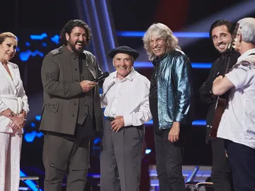 “Es lo más bonito que he vivido aquí”: Las lágrimas de David Bustamante al escuchar la historia de Rogelio, de 95 años “Es lo más bonito que he vivido aquí”: Las lágrimas de David Bustamante al escuchar la historia de Rogelio, de 95 años