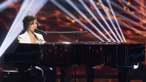Carmen Logan canta ‘Frim-Fram sauce’ en las Audiciones a ciegas de ‘La Voz Senior’ Carmen Logan canta ‘Frim-Fram sauce’ en las Audiciones a ciegas de ‘La Voz Senior’