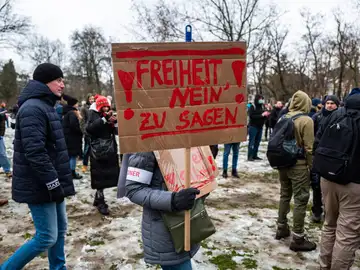 Protestas contra las restricciones contra el coronavirus en Frankfurt, Alemania