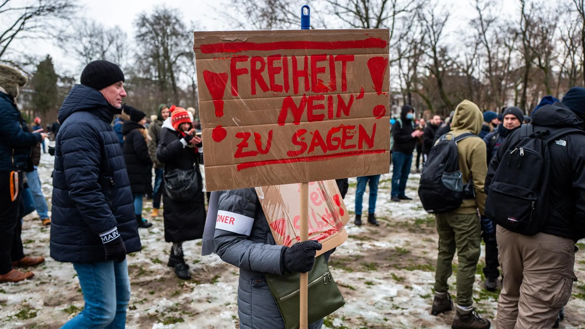 Protestas contra las restricciones contra el coronavirus en Frankfurt, Alemania Protestas contra las restricciones contra el coronavirus en Frankfurt, Alemania