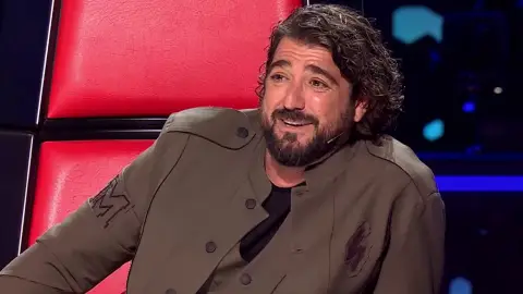 Antonio Orozco, asombrado con la edad de una talent 'La Voz Senior'