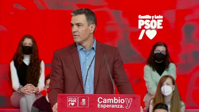 Pedro Sánchez insiste en que el PP apoye la reforma laboral: "Abandonen por una vez su posición destructiva" Pedro Sánchez insiste en que el PP apoye la reforma laboral: "Abandonen por una vez su posición destructiva"