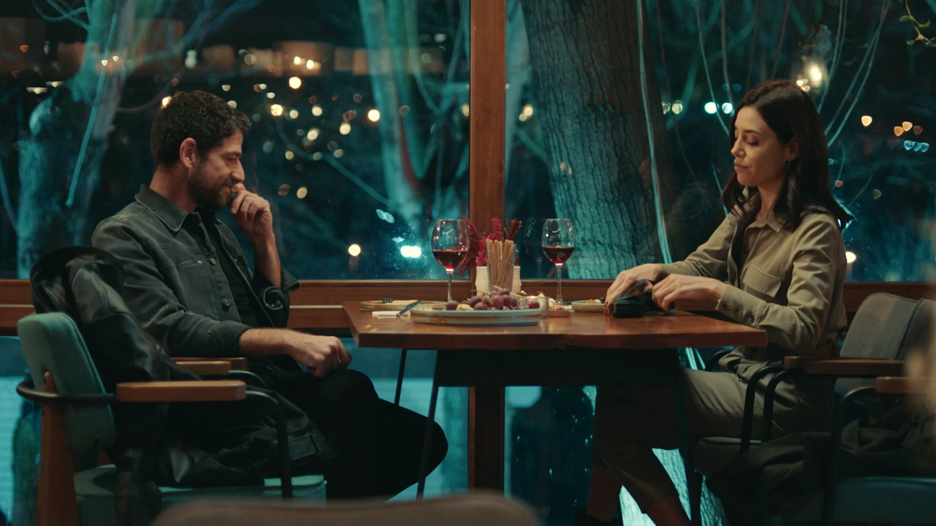 Sinan Taskiran se deshace en halagos hacia Asya 'infiel'