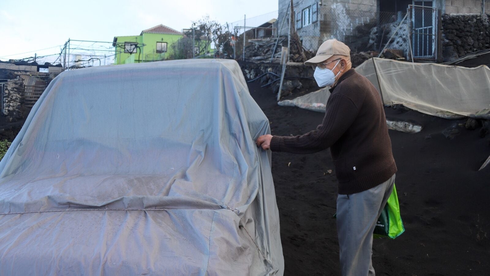 Algunos palmeros siguen sin regresar a sus casas por las concentraciones muy elevadas de gases tóxicos