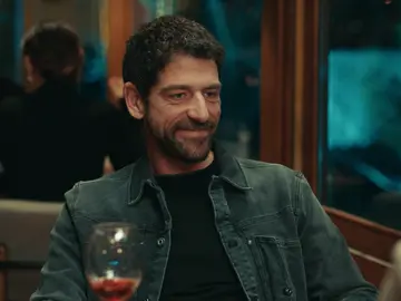 Sinan, a Asya: “Yo iría contigo a donde fuera y como fuera” Sinan, a Asya: “Yo iría contigo a donde fuera y como fuera”