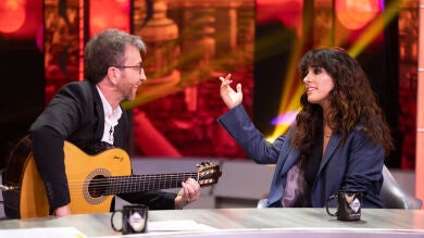 Inma Cuesta y Pablo Motos, el dúo perfecto que crea magia al ritmo de 'Volver, volver' en 'El Hormiguero 3.0'