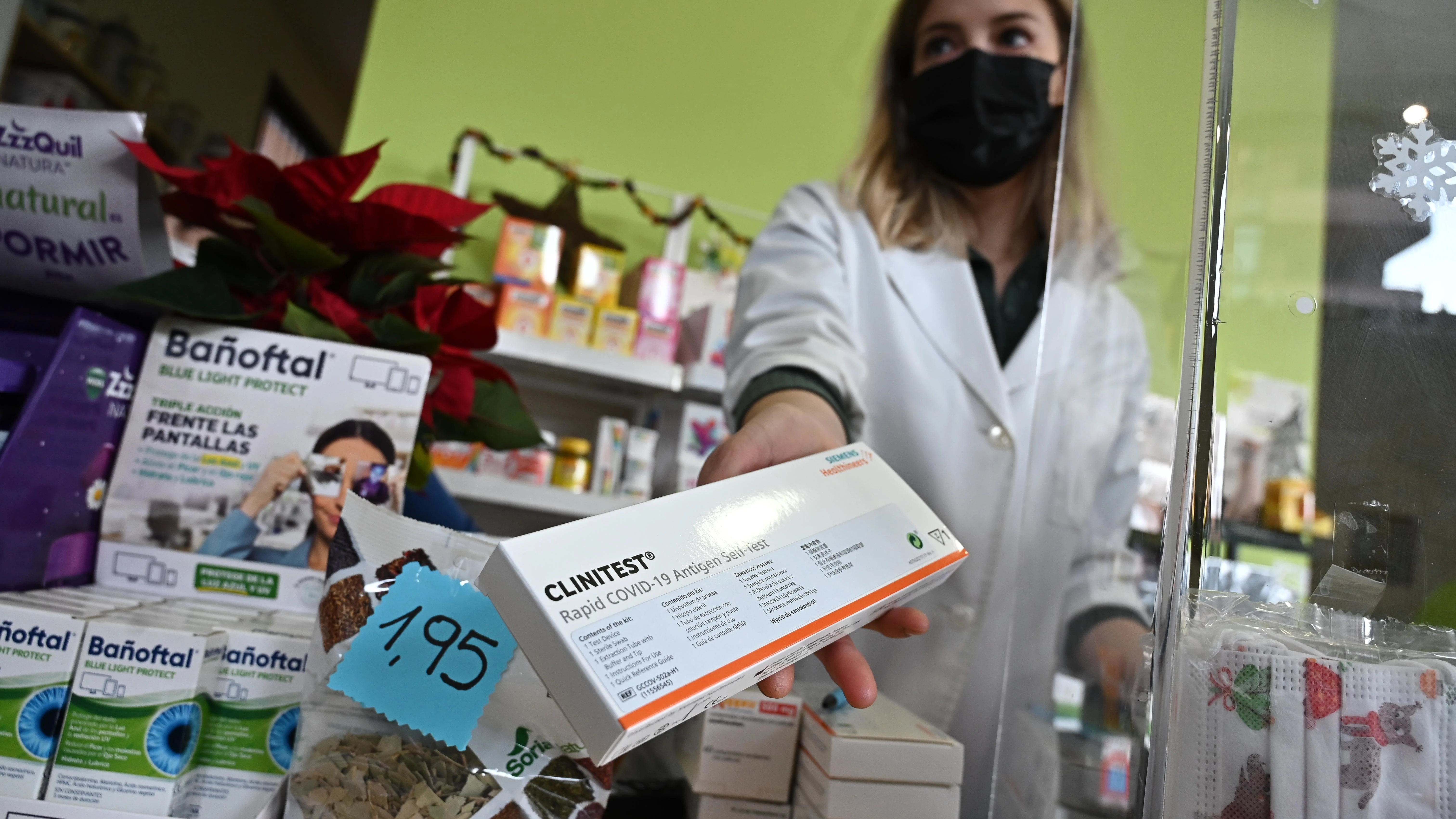 ¿Para quién está indicado el Paxlovid y cuándo hay que tomarlo? Preguntas y respuestas del antiviral de Pfizer contra la COVID que comprará España ¿Para quién está indicado el Paxlovid y cuándo hay que tomarlo? Preguntas y respuestas del antiviral de Pfizer contra la COVID que comprará España