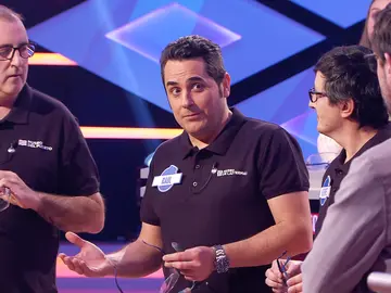 “Me vuelve loco”: El placer secreto de Raúl, de ‘Sindulfos’, del que no quiere que sus hijas se enteren “Me vuelve loco”: El placer secreto de Raúl, de ‘Sindulfos’, del que no quiere que sus hijas se enteren