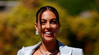 Georgina Rodríguez, orgullosa de sus hijas Alana Martina y Eva María al cocinar sus primeros postres