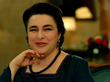 Behice declara la guerra a Hünkar Behice declara la guerra a Hünkar