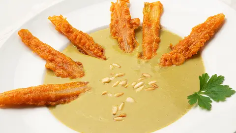 Receta de crema de acelgas, de Arguiñano: "Los pequeños comerán verdura sin darse cuenta" Receta de crema de acelgas, de Arguiñano: "Los pequeños comerán verdura sin darse cuenta"