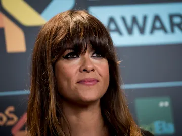 El dominó de Vanesa Martín 'reciclando' test de antígenos El dominó de Vanesa Martín 'reciclando' test de antígenos