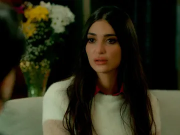 Behice a Müjgan: ¿Ya no estás enamorada de Yilmaz? Behice a Müjgan: ¿Ya no estás enamorada de Yilmaz?