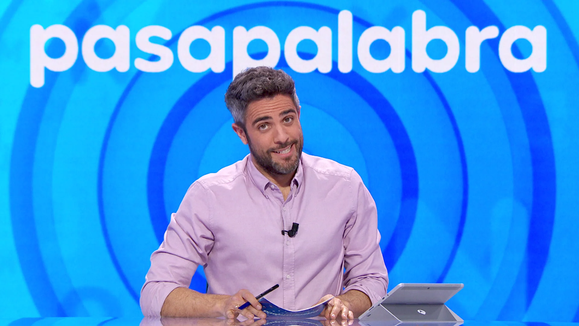 Roberto Leal se harta de preguntar ‘Quien’ por culpa de Pablo Alborán