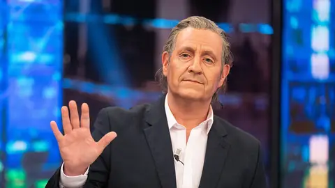 El doble de Josep Pedrerol saca de quicio a Juanma Castaño: “Traigo una exclusiva” Risas aseguradas