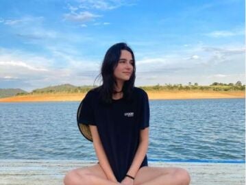 La modelo brasileña Valentina Boscardin muere por coronavirus a los 18 años