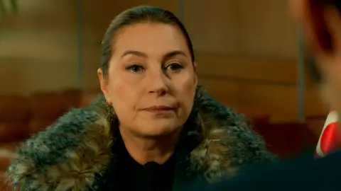 El consejo de Hünkar a Demir: “Tienes que poner tus propiedades a nombre de Leyla” El consejo de Hünkar a Demir: “Tienes que poner tus propiedades a nombre de Leyla”