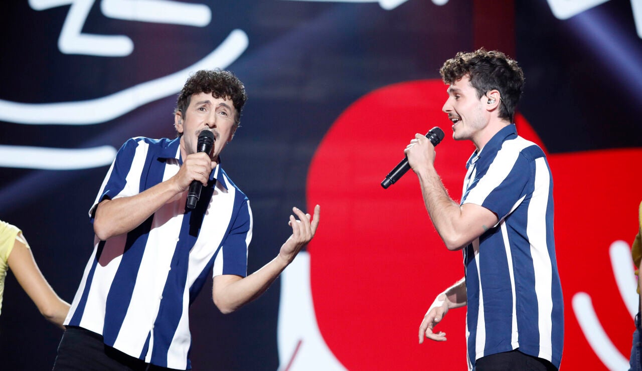 David Fernández y Miki Núñez admiten cualquier excusa con ‘Me vale’