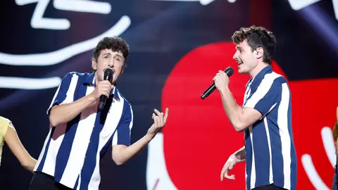 David Fernández y Miki Núñez admiten cualquier excusa con ‘Me vale’ David Fernández y Miki Núñez admiten cualquier excusa con ‘Me vale’