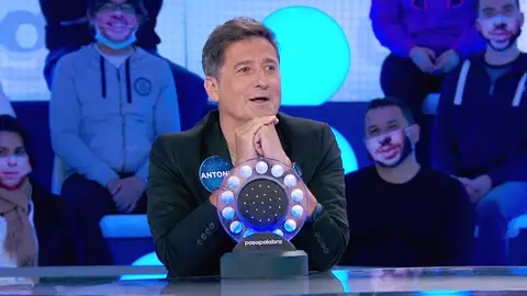 Antonio Hidalgo confiesa el llamativo apodo que le pusieron sus amigos: “Me he emocionado” Antonio Hidalgo confiesa el llamativo apodo que le pusieron sus amigos: “Me he emocionado”