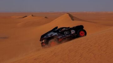 Carlos Sainz, en acción en el Dakar 2022