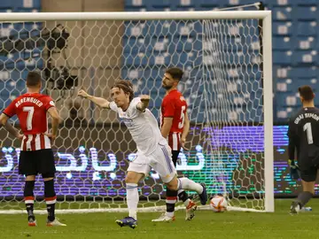 El Real Madrid supera al Athletic con un golazo de Modric y se proclama campeón de la Supercopa de España El Real Madrid supera al Athletic con un golazo de Modric y se proclama campeón de la Supercopa de España