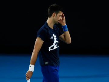 Djokovic, tras ser deportado: "Estoy tremendamente decepcionado, me tomaré un tiempo de descanso"