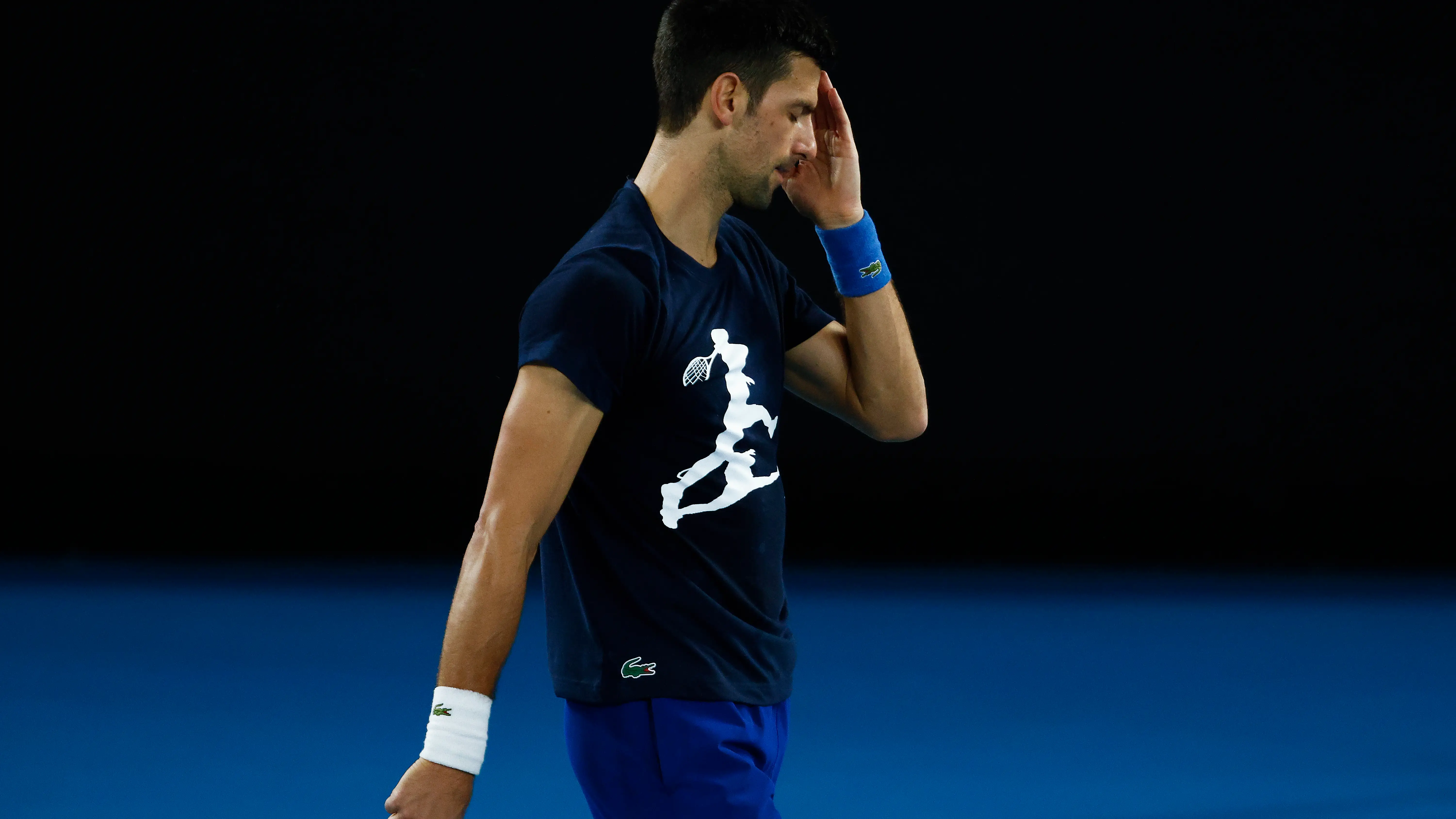 Djokovic, tras ser deportado: "Estoy tremendamente decepcionado, me tomaré un tiempo de descanso" Djokovic, tras ser deportado: "Estoy tremendamente decepcionado, me tomaré un tiempo de descanso"