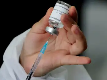 La EMA cree que la cuarta dosis de la vacuna a corto plazo solo es necesaria en inmunodeprimidos