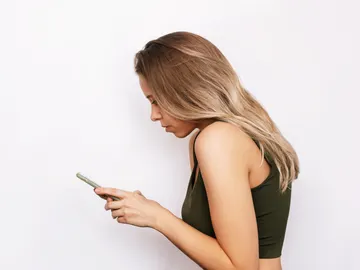 Chica con joroba Chica con joroba