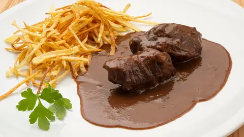 Receta de carrillada con vino y chocolate negro Receta de carrillada con vino y chocolate negro