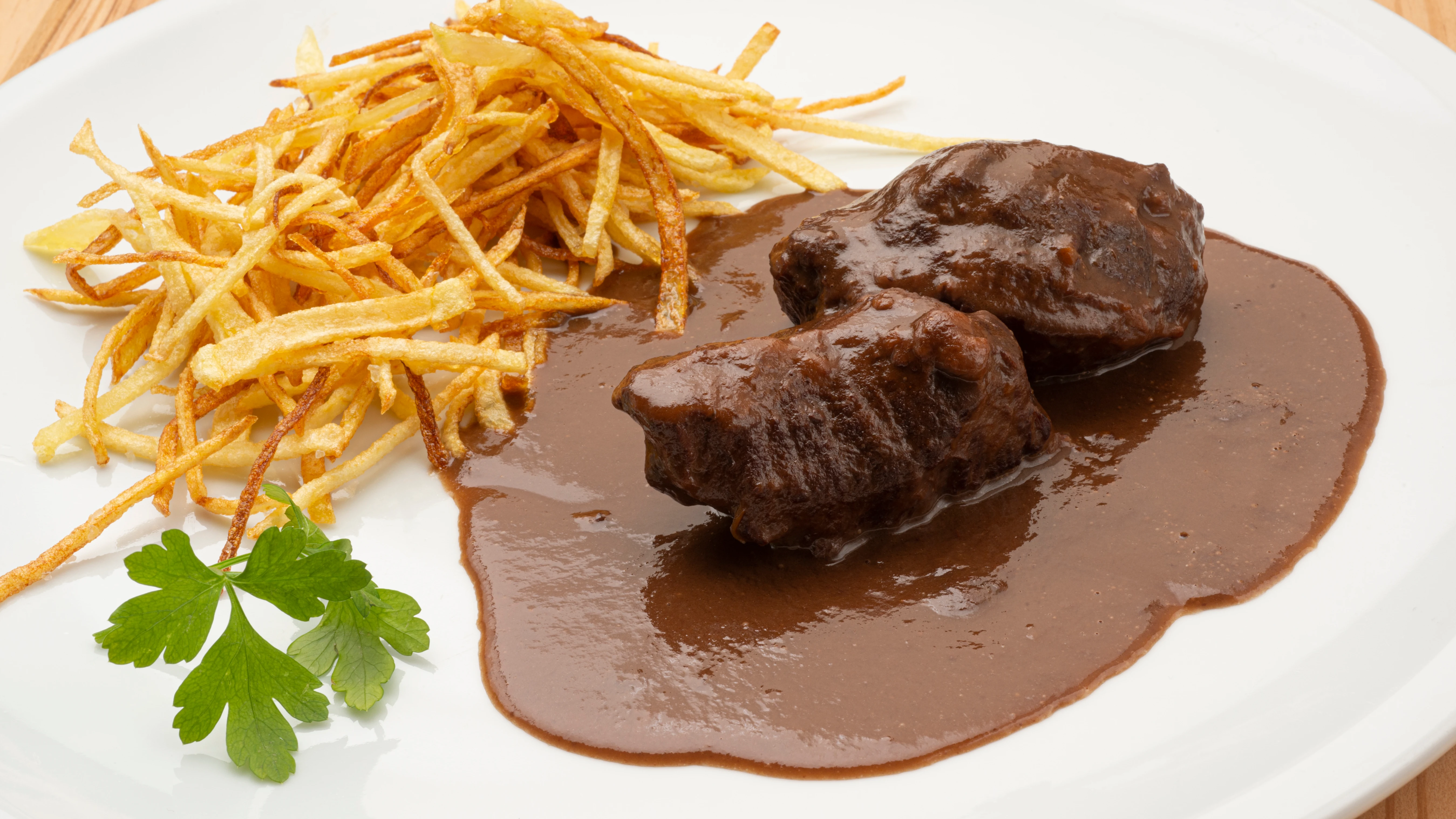 Receta de carrillada con vino y chocolate negro Receta de carrillada con vino y chocolate negro