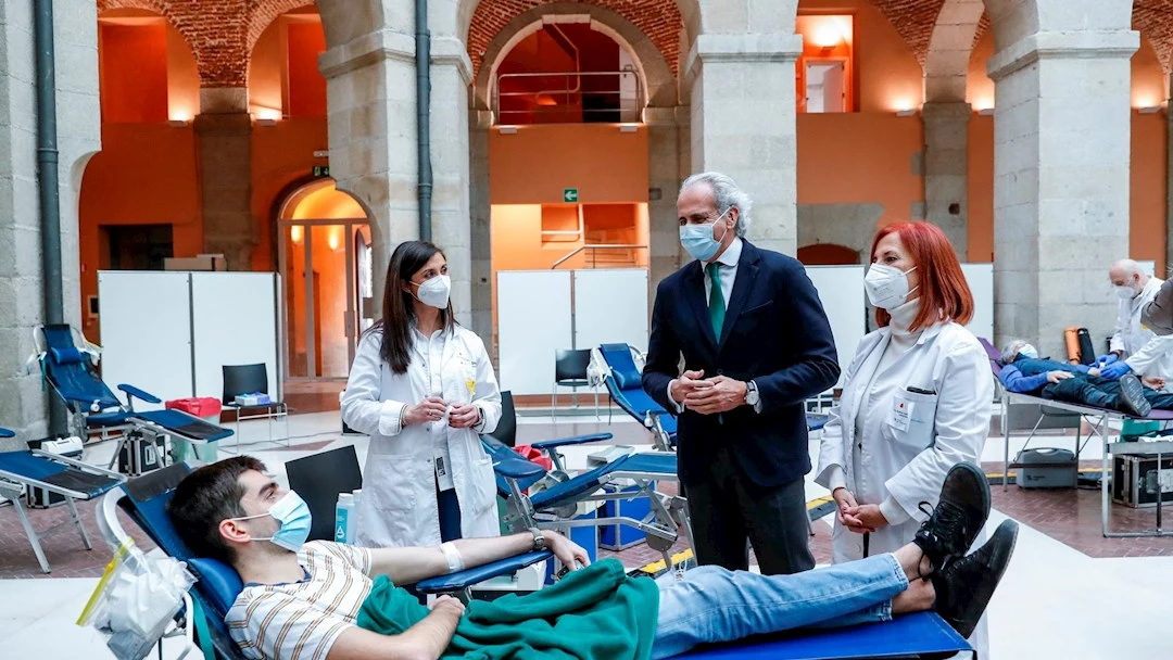 El consejero de Sanidad de la Comunidad de Madrid, Enrique Ruiz Escudero