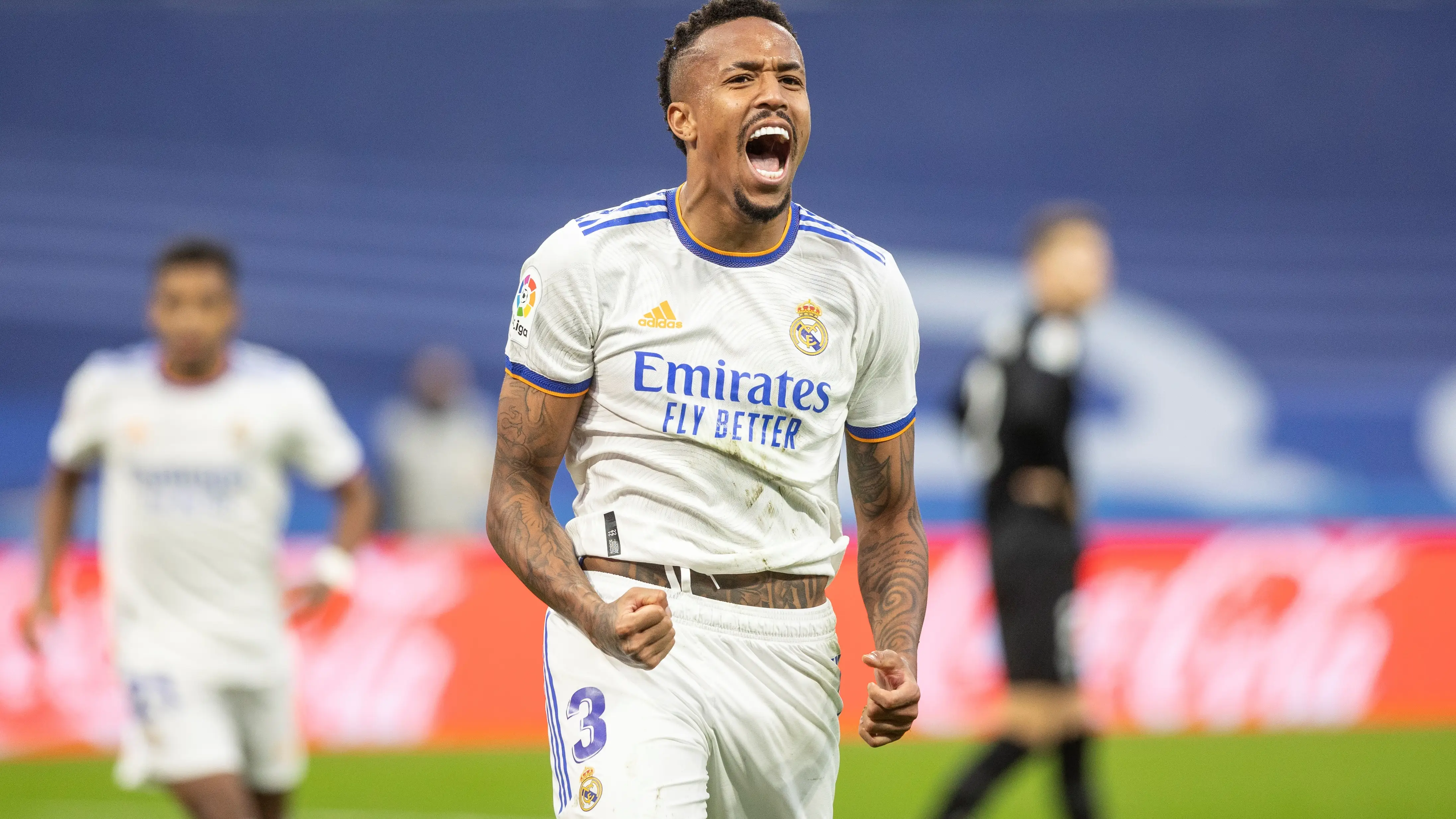 El Real Madrid salva la papeleta ante el Elche en el descuento y se deja 2 puntos en el Bernabéu El Real Madrid salva la papeleta ante el Elche en el descuento y se deja 2 puntos en el Bernabéu