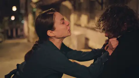 Gülben arde en cólera ante Anil: “Esat está muerto por tu culpa” Mejores momentos | Capítulo 55