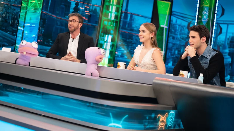 Clara Galle suplica a una supuesta ex pareja en 'El Hormiguero 3.0': "¡Por favor, llevaos bien!" Clara Galle suplica a una supuesta ex pareja en 'El Hormiguero 3.0': "¡Por favor, llevaos bien!"