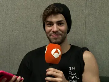 ¿Le tienen manía los espectadores? Agoney reacciona a los mensajes de las redes sociales ¿Le tienen manía los espectadores? Agoney reacciona a los mensajes de las redes sociales
