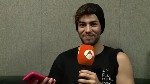 ¿Le tienen manía los espectadores? Agoney reacciona a los mensajes de las redes sociales ¿Le tienen manía los espectadores? Agoney reacciona a los mensajes de las redes sociales